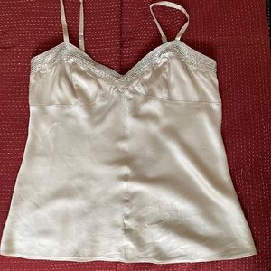 Express cami classically gorgeous